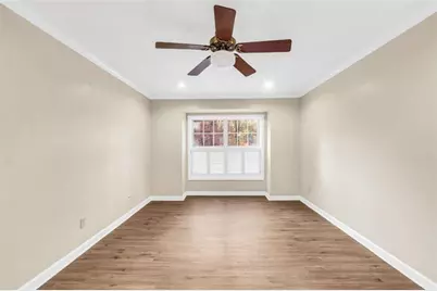 1482 N Crossing Circle N, Atlanta, GA 30329 - Photo 17