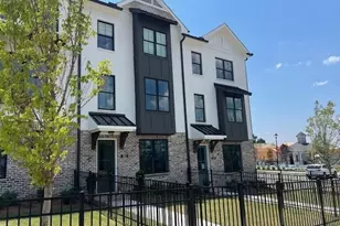 621 Silva St, Cumming, GA 30040 - Photo 3