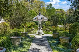 881 W Conway Dr NW, Atlanta, GA 30327 - Photo 75