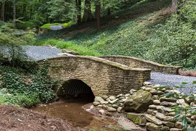 881 W Conway Drive NW, Atlanta, GA 30327 - Photo 53