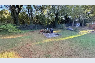 1074 Desota Street SE, Gainesville, GA 30501 - Photo 5