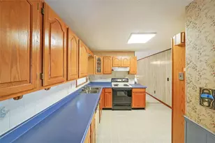 4484 Francis Ct SW, Lilburn, GA 30047 - Photo 11