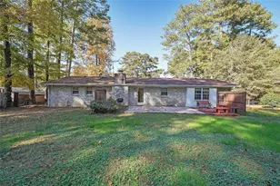 4484 Francis Ct SW, Lilburn, GA 30047 - Photo 27