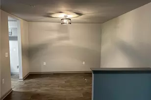 3204 Fairington Village Dr, Lithonia, GA 30038 - Photo 5