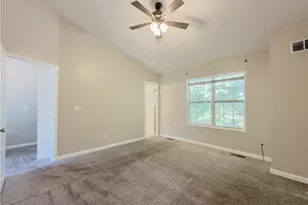 5691 Wells Cir, Stone Mountain, GA 30087 - Photo 19