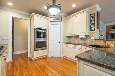 802 Morningwood Lane NW, Kennesaw, GA 30152 - Photo 5