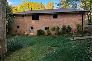 549 Park St Pl, Gainesville, GA 30501 - Photo 5
