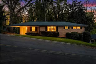 549 Park St Pl, Gainesville, GA 30501 - Photo 1