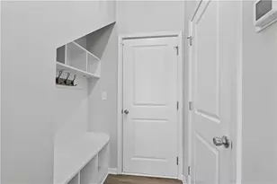 3619 Hawthorne Terrace, College Park, GA 30337 - Photo 9