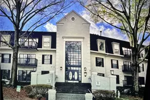 2219 Pine Heights Dr, Atlanta, GA 30324 - Photo 1