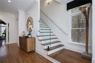 538 Sarabrook Pl, Atlanta, GA 30342 - Photo 15