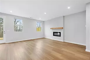 516 Crown Dr, Emerson, GA 30137 - Photo 49