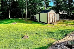 730 Tab Roberts Rd, Lawrenceville, GA 30043 - Photo 5