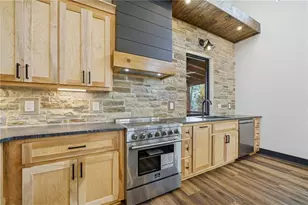 1077 Highgrove Dr, Talking Rock, GA 30175 - Photo 13