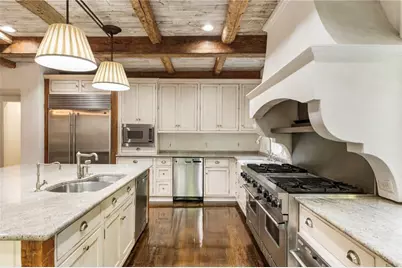 2485 W Wesley Road, Atlanta, GA 30327 - Photo 29