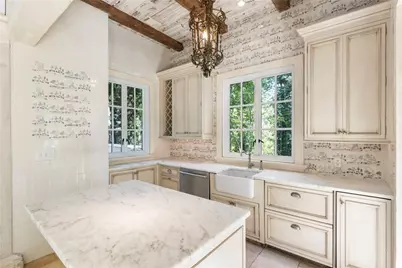 2485 W Wesley Road, Atlanta, GA 30327 - Photo 79