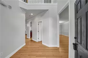 1427 Lost Bridge Rd, Marietta, GA 30008 - Photo 9