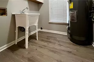 11175 Linbrook Ln, Johns Creek, GA 30097 - Photo 17