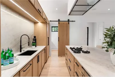 580 Elmwood Drive NE, Atlanta, GA 30306 - Photo 13