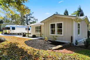 4706 Waters Rd, Woodstock, GA 30188 - Photo 3