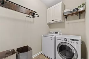 1114 Blue Water Ct, Buford, GA 30518 - Photo 31