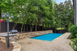 1720 Buckhead Valley Ln NE, Atlanta, GA 30324 - Photo 19