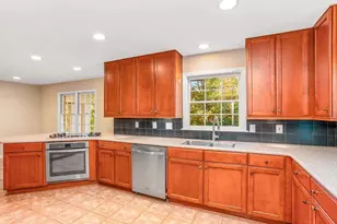 3911 Ivy Rd, Atlanta, GA 30342 - Photo 5