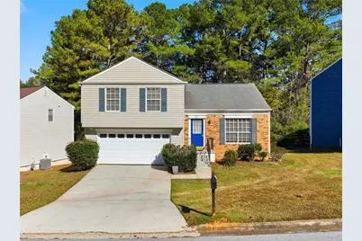 672 Stonebridge Loop, Lithonia, GA 30058 - Photo 1