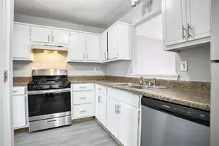 5950 Batson Ct, Atlanta, GA 30349 - Photo 11