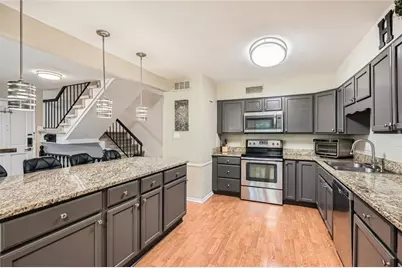 81 La Rue Place NW, Atlanta, GA 30327 - Photo 9