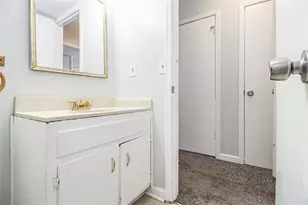 348 Shelton Woods Ct, Stone Mountain, GA 30088 - Photo 17