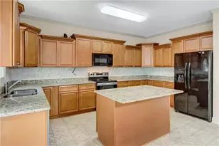 1021 Channel Dr, Lawrenceville, GA 30046 - Photo 11