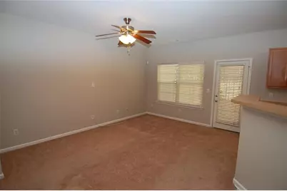 6956 Rogers Point, Lithonia, GA 30058 - Photo 7