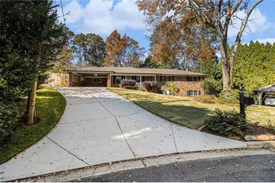 923 Tall Pine Court SW, Stone Mountain, GA 30087 - Photo 3