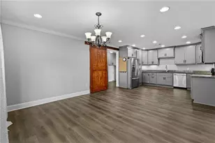 345 W Moreno St, Buford, GA 30518 - Photo 19