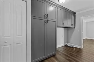 345 W Moreno St, Buford, GA 30518 - Photo 21