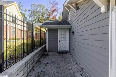 345 W Moreno Street, Buford, GA 30518 - Photo 37