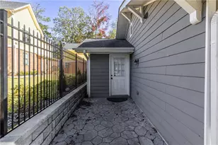 345 W Moreno St, Buford, GA 30518 - Photo 37