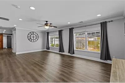 345 W Moreno Street, Buford, GA 30518 - Photo 13