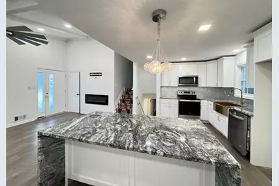 2045 Pine Oak Drive SW, Atlanta, GA 30310 - Photo 9