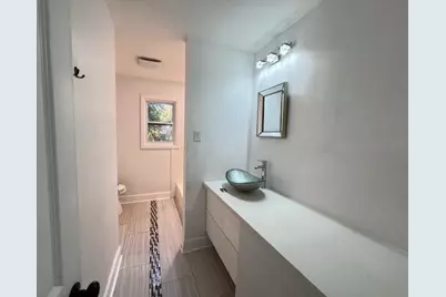 2045 Pine Oak Drive SW, Atlanta, GA 30310 - Photo 11