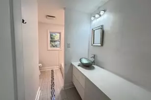 2045 Pine Oak Dr SW, Atlanta, GA 30310 - Photo 11