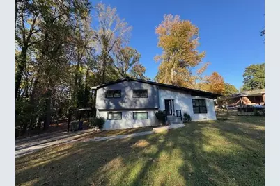 2045 Pine Oak Drive SW, Atlanta, GA 30310 - Photo 3