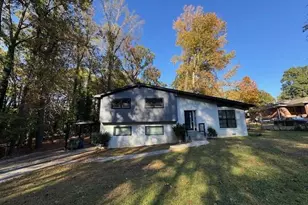 2045 Pine Oak Dr SW, Atlanta, GA 30310 - Photo 3