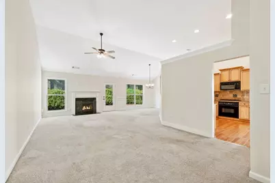 738 York View Drive, Auburn, GA 30011 - Photo 5