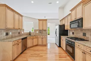 738 York View Dr, Auburn, GA 30011 - Photo 13