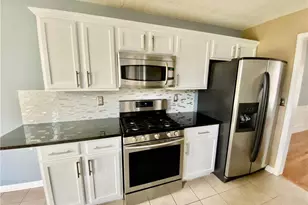 9020 Friarbridge Dr, Suwanee, GA 30024 - Photo 9