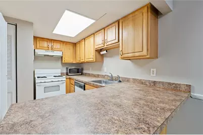 580 Northridge Crossing Drive, Sandy Springs, GA 30350 - Photo 9