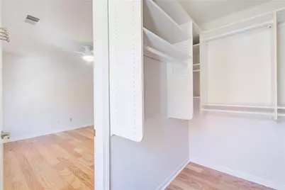 879 Lenox Oaks Circle NE, Atlanta, GA 30324 - Photo 17