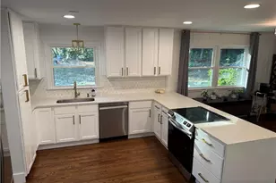 310 Brook Dr, Atlanta, GA 30328 - Photo 5